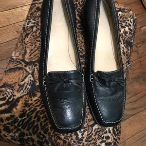 Gently used Easy spirit comfort loafers